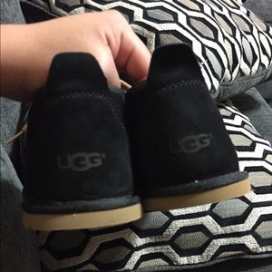FOR @chelsinleen - Ugg Maksin Men’s 7, Women’s 8.5